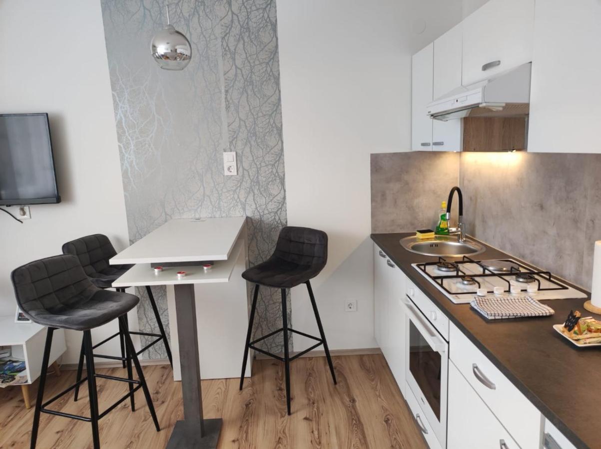 Apartman Emy Карловац Екстериор снимка