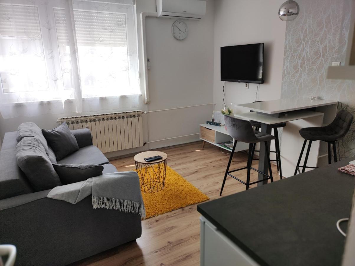 Apartman Emy Карловац Екстериор снимка